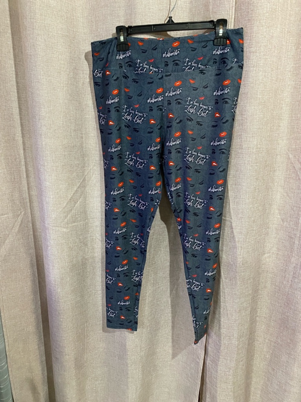 Leggings “I’ve been known to lash out”